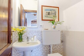 Melograno Farmhouse in Capannori