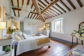 Melograno Farmhouse in Capannori