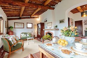 Melograno Farmhouse in Capannori