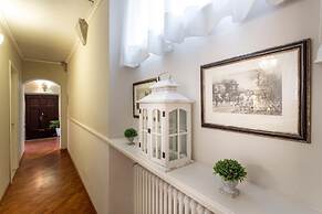 Casa Opera in Lucca With 2 Bedrooms and 2 Bathrooms