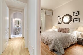 Casa Betta in Lucca With 2 Bedrooms and 2 Bathrooms