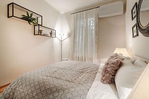 Casa Betta in Lucca With 2 Bedrooms and 2 Bathrooms