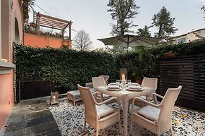 Casa Vera in Lucca With 2 Bedrooms and 2 Bathrooms