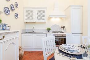 Casa Vera in Lucca With 2 Bedrooms and 2 Bathrooms