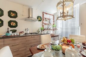 Casa Poggi in Lucca With 5 Bedrooms and 3 Bathrooms