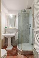 Casa Poggi in Lucca With 5 Bedrooms and 3 Bathrooms