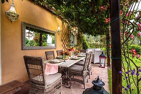 Villa D Amico in Lucca