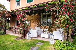 Villa D Amico in Lucca