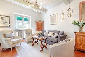 Villa D Amico in Lucca