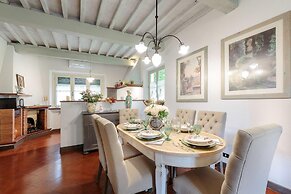 Villa D Amico in Lucca