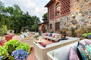 Villa Medicea in Orentano