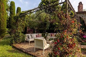 Villa Medicea in Orentano