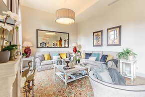 The Park View Apartment