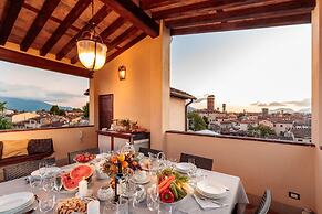 The Park View Apartment