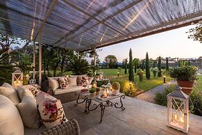 Villa Hugo in Lucca With 5 Bedrooms and 6 Bathrooms