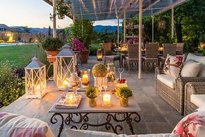 Villa Hugo in Lucca With 5 Bedrooms and 6 Bathrooms