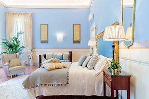 Villa Hugo in Lucca With 5 Bedrooms and 6 Bathrooms