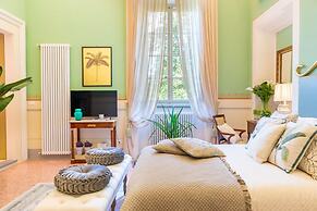 Villa Hugo in Lucca With 5 Bedrooms and 6 Bathrooms