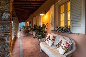 Villa Dana in Segromigno in Monte