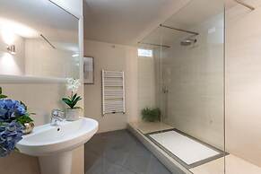 Casa Eda in Lucca With 1 Bedrooms and 1 Bathrooms