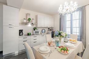 Casa Eda in Lucca With 1 Bedrooms and 1 Bathrooms