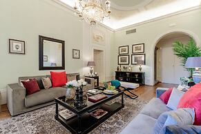 The Medieval Penthouse 5 Bedrooms