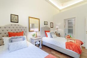 The Medieval Penthouse 5 Bedrooms