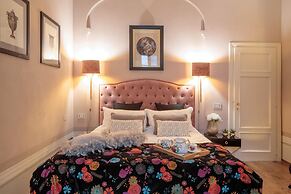 The Medieval Penthouse 5 Bedrooms