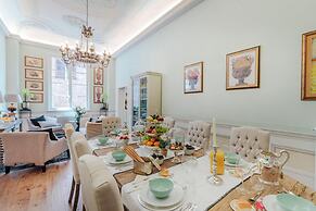 The Medieval Penthouse 5 Bedrooms