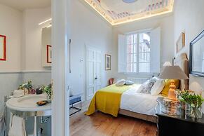 The Medieval Penthouse 5 Bedrooms