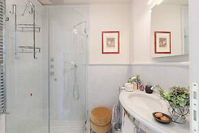 The Medieval Penthouse 5 Bedrooms