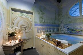 The Medieval Penthouse 5 Bedrooms