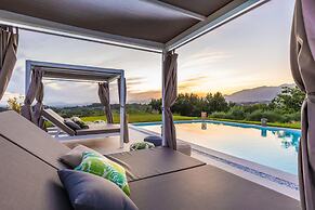 Villa Duemani - Pickleball Retreat