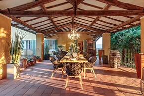 Villa Duemani - Pickleball Retreat