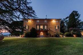 Villa Duemani - Pickleball Retreat