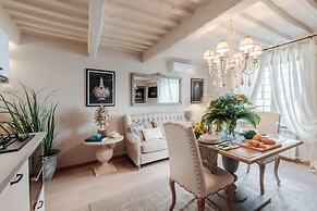 Casa Blanc in Lucca With 1 Bedrooms and 1 Bathrooms