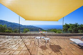 Villa dei Galli in Sant Agata sui Due Golfi