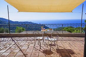 Villa dei Galli in Sant Agata sui Due Golfi