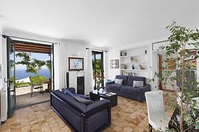 Villa dei Galli in Sant Agata sui Due Golfi