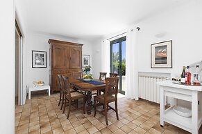 Villa dei Galli in Sant Agata sui Due Golfi