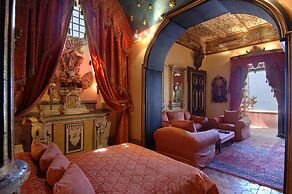 Palazzo Santa Croce in Positano