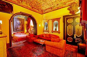 Palazzo Santa Croce in Positano