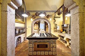 Palazzo Santa Croce in Positano