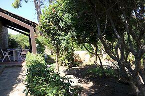 Villino Kenzia 4 Bedrooms Apartment in Stintino