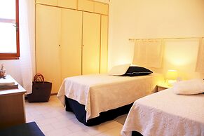 Villino Kenzia 4 Bedrooms Apartment in Stintino