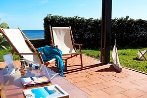 Villino Maja 2 Bedrooms Apartment in Stintino