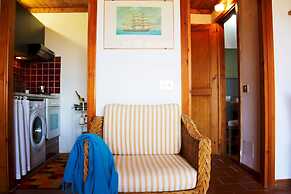 Villino Maja 2 Bedrooms Apartment in Stintino