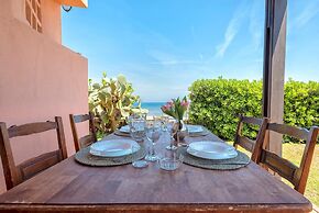 Villino Maja 2 Bedrooms Apartment in Stintino