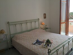 Casa Marta 4 Bedrooms Apartment in Stintino