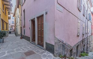 La Casa di Rosa in Varenna